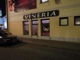 Vineria v centre Topoľčian.