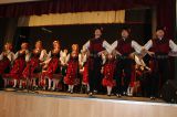 Spev, orchester a zaujímavé melódie.