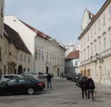 Zubaté slnko v centre Bratislavy.