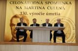 Predsedajúci vedeckej konferencii.