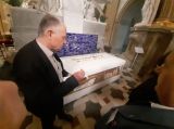 Vdp. Čunek pri sarkofágu v Bazilike Velehrad Vdp. Čunek pri sarkofágu v Bazilike Velehrad